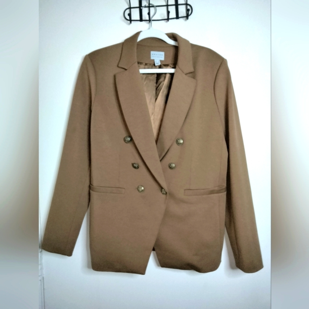 Susan Graver (Size 12) Tan Stretch Interior Lined Doublebreasted LS Blazer